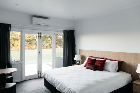 Castelli Estate Cellars Pty Ltd - Tourism Brisbane 0