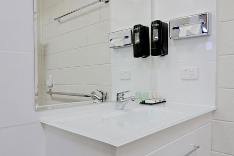 Castle Creek Motel - Brisbane 4u 2