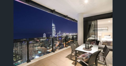 Cavill Avenue Luxury Private Apartments - Tourism Brisbane 0