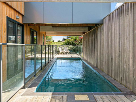 Cayley - Tourism Brisbane 0