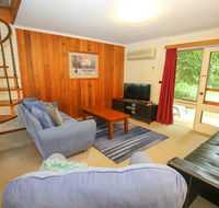 Cedar Holiday Units - Apartment 2 - Brisbane Tourism