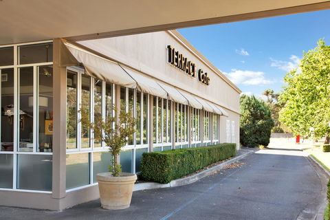 Century Inn - Tourism Brisbane 1