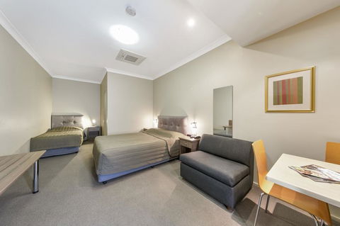 Cessnock Motel - Tourism Brisbane 3