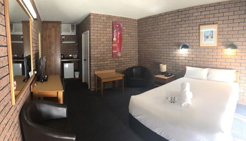 Cessnock Vintage Motor Inn - Tourism Brisbane 3