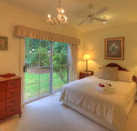 Chalets Lumineux - Brisbane Tourism