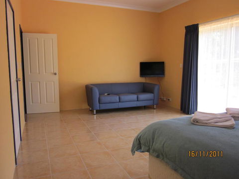 Chalets On Stoneville - Tourism Brisbane 1
