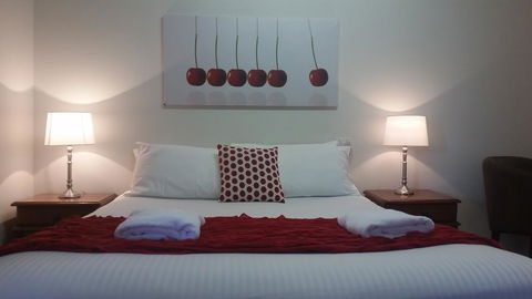Chaparral Motel - Brisbane Tourism 0