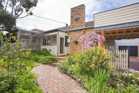 Charles Central Oasis 8 - Tourism Brisbane 3