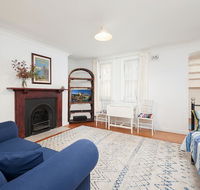 Charming Centrally Located 2 Bedroom Accommodation - Tourism Brisbane
