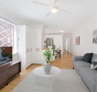 Charming parkside apartment in quiet area - Tourism Brisbane