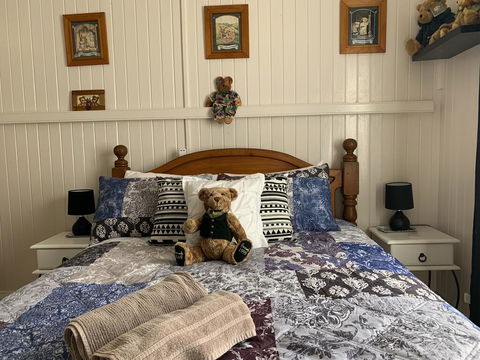 Cherry Blossom Cottage - Tourism Brisbane 0