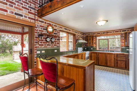 Chianti Cottages - Brisbane Tourism 3