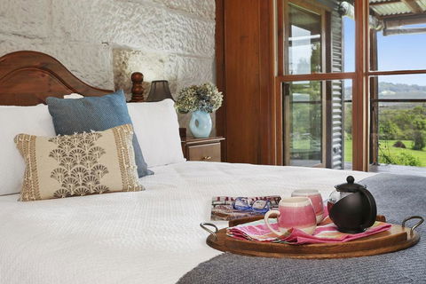 CHRISTOPHERS COTTAGE - Tourism Brisbane 0