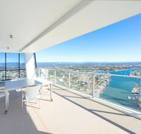 Circle On Cavill 52nd Floor Spacious Skyhome Apartment - Tourism Brisbane