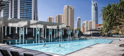 Circle On Cavill Ocean View - Tourism Brisbane 0