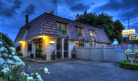 City Gardens Motel - Tourism Brisbane 0