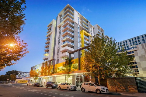 City Rest With Views - High Up Sleeps 4 + Parking - Brisbane Tourism 2