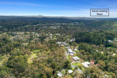 Cloverhill Hepburn Springs - Tourism Brisbane 2