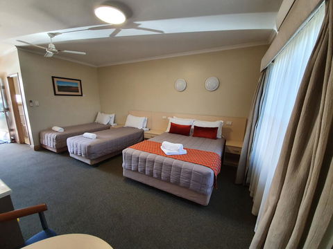Club Motor Inn - Tourism Brisbane 2