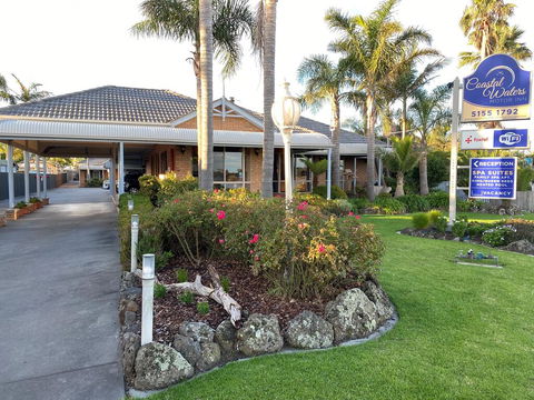 Coastal Waters Motor Inn - Tourism Brisbane 2
