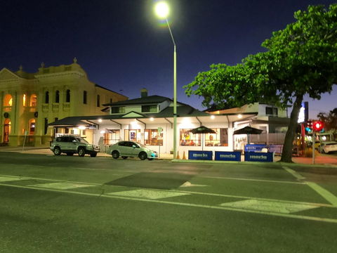 Coffee House Apartment Motel - Tourism Brisbane 1
