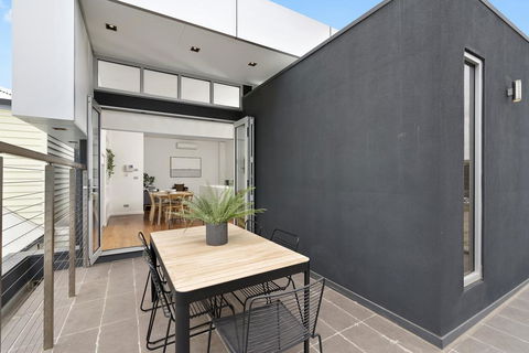 Cogens Two Bedroom Townhouse - Brisbane Tourism 2