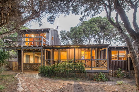 Coleys Beach House Yallingup - Tourism Brisbane 2