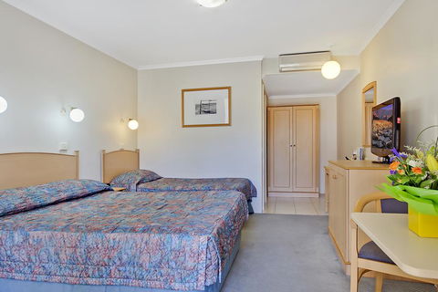 Comfort Inn Blue Lagoon - Brisbane Tourism 1