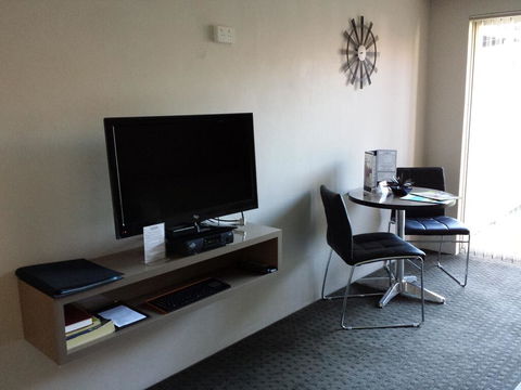 Comfort Inn Towradgi Beach - Brisbane Tourism 0