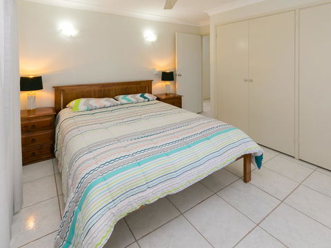 Comfy & Cosy (Upstairs) - Brisbane Tourism 1