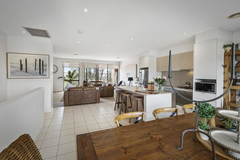 Comfy Coast Drive Condo - Brisbane Tourism 1