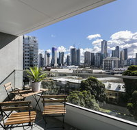 Complete Host Domain Apartments - Brisbane Tourism