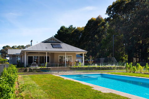 Cooinda - Tourism Brisbane 0