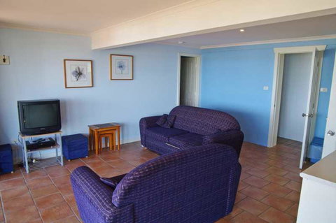Cooinda, 17 Dulconghi Street - Brisbane Tourism 2