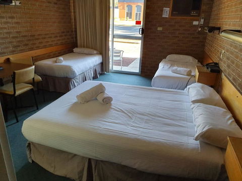 Corowa Golf Club Motel - Tourism Brisbane 1