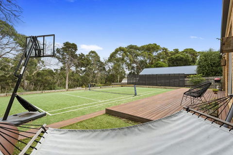 CORYMBIA - MOUNT MARTHA - Brisbane Tourism 3