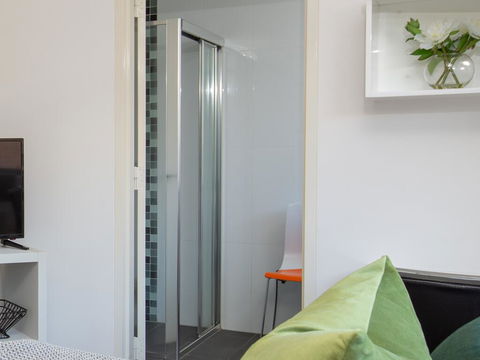 Cosy And Bright Studio Next To Westmead Hospital - Tourism Brisbane 0