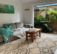 Cosy Backyard Apartment Close To Miami Beach - Brisbane Tourism