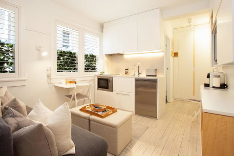 Cosy Flat In Art Deco Building Minutes From City - Brisbane Tourism 0