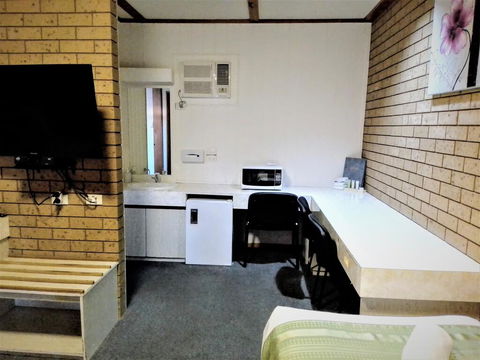 Country Home Motor Inn - Tourism Brisbane 2