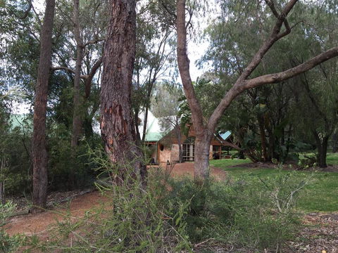 Country Retreat On 1 Acre With Pool, Hot Tub Surrounded By Trees - Brisbane Tourism 0