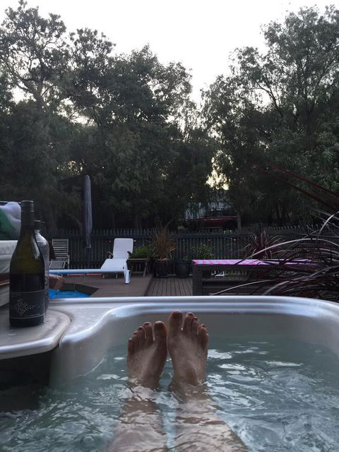Country Retreat On 1 Acre With Pool, Hot Tub Surrounded By Trees - Brisbane Tourism 2