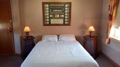Cringila Hotel - Tourism Brisbane 3