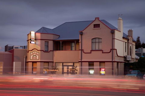Cross Keys Hotel - Brisbane Tourism 1