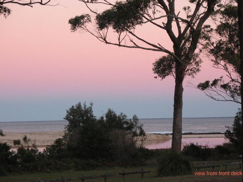 Cudmirrah Reef Cottage - Brisbane Tourism 0