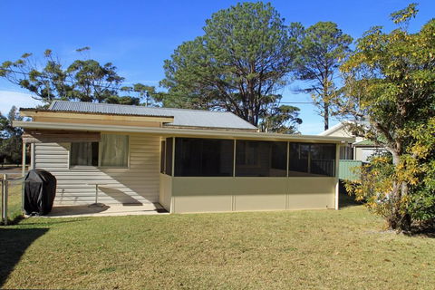Cudmirrah Reef Cottage - Brisbane Tourism 2