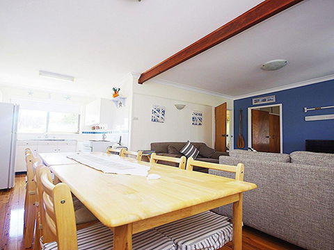 Culburra Sea Stay - Beach And Shop An Easy Walk - Tourism Brisbane 3