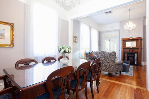 Culgoa Beautifully Refurbished 1896 Heritage House - Tourism Brisbane 2