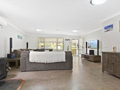 Currambene Cottage - All About Location - Brisbane Tourism 1