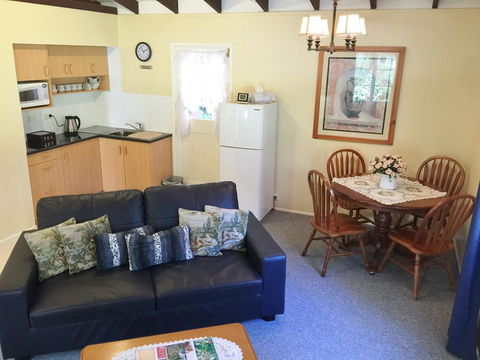Curtis Cottage - Tourism Brisbane 3